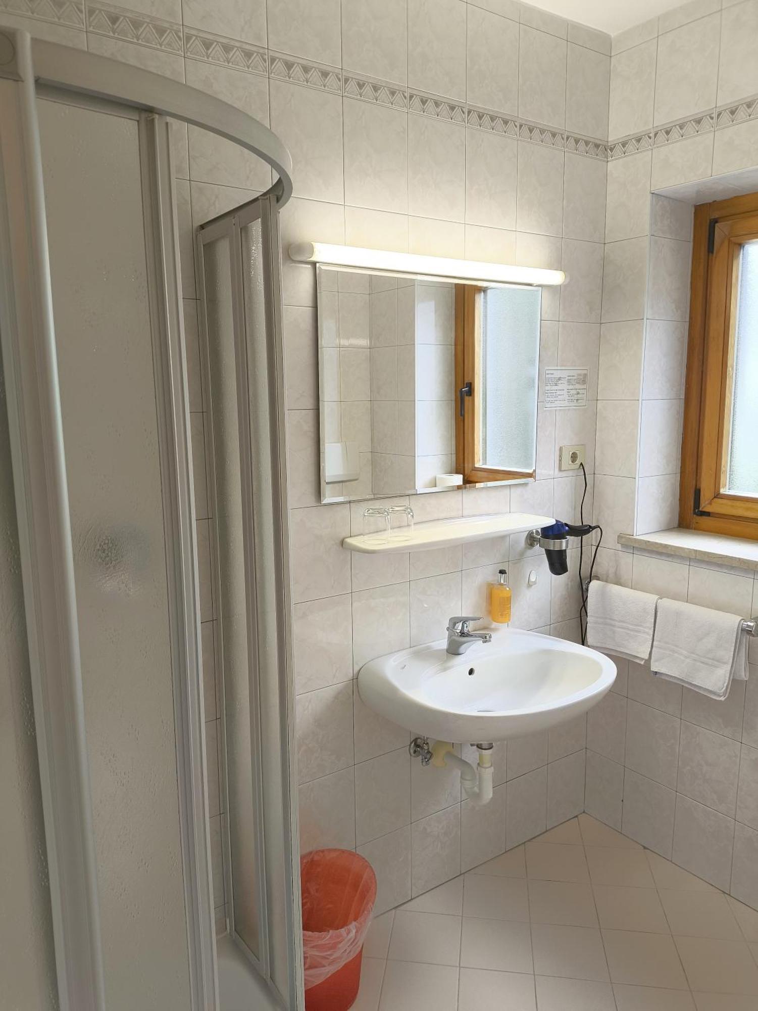 Schenna Garni Eden Bed & Breakfast Экстерьер фото