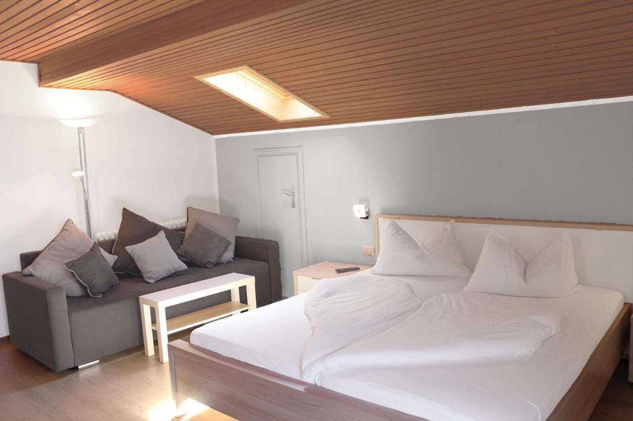 Schenna Garni Eden Bed & Breakfast Экстерьер фото