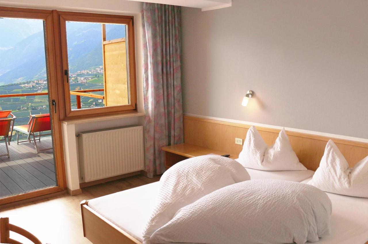 Schenna Garni Eden Bed & Breakfast Экстерьер фото